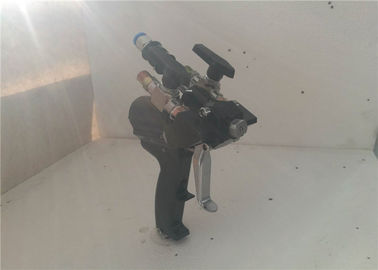 Pistola a spruzzo portatile del poliuretano 2KG 2-9Kg/Min Insulation Foam