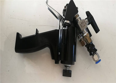 Pistola RongXing di conservazione frigorifera 2-9kg/Min Poly Insulation Spray Foam